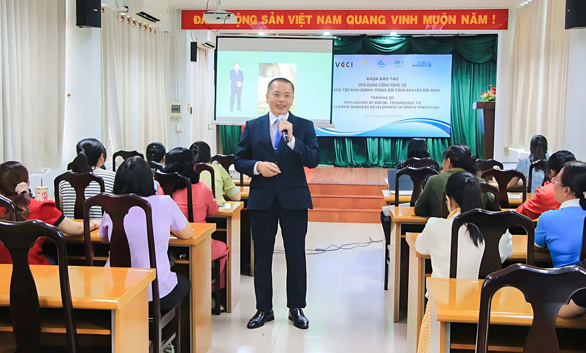 Chuyển đổi xanh và công nghệ số Đòn bẩy kép cho nữ doanh nhân Vĩnh Long bứt phá 3